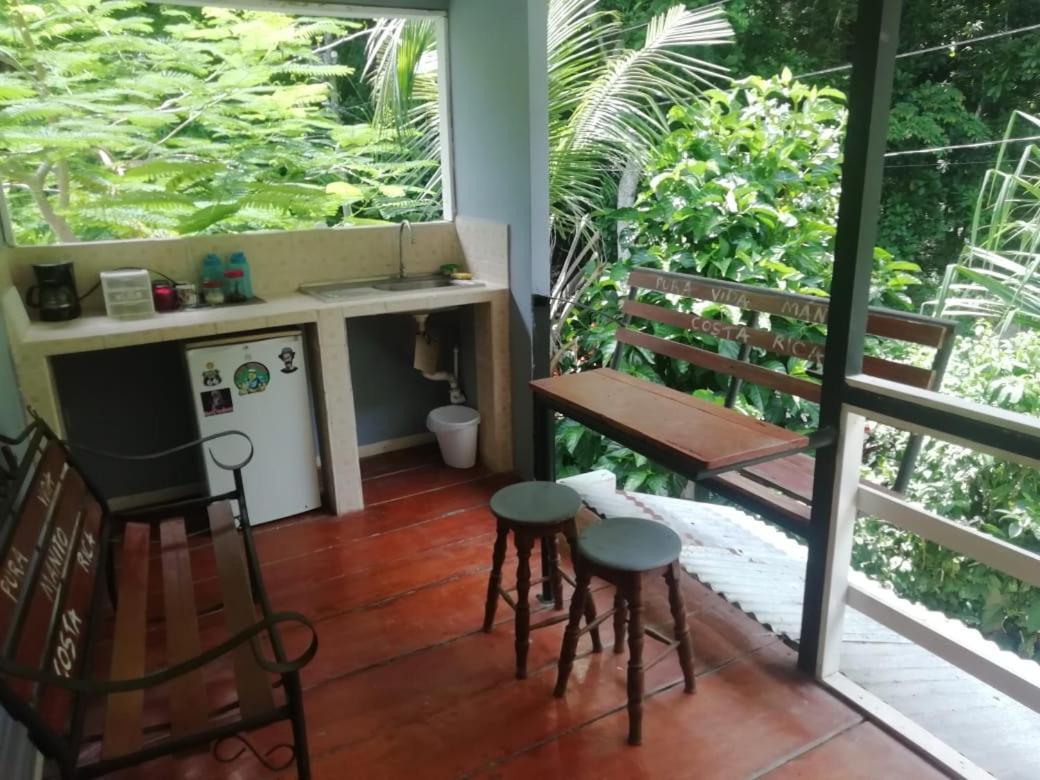 Donde Familia Manito Acomodação com café da manhã Paquera Exterior foto